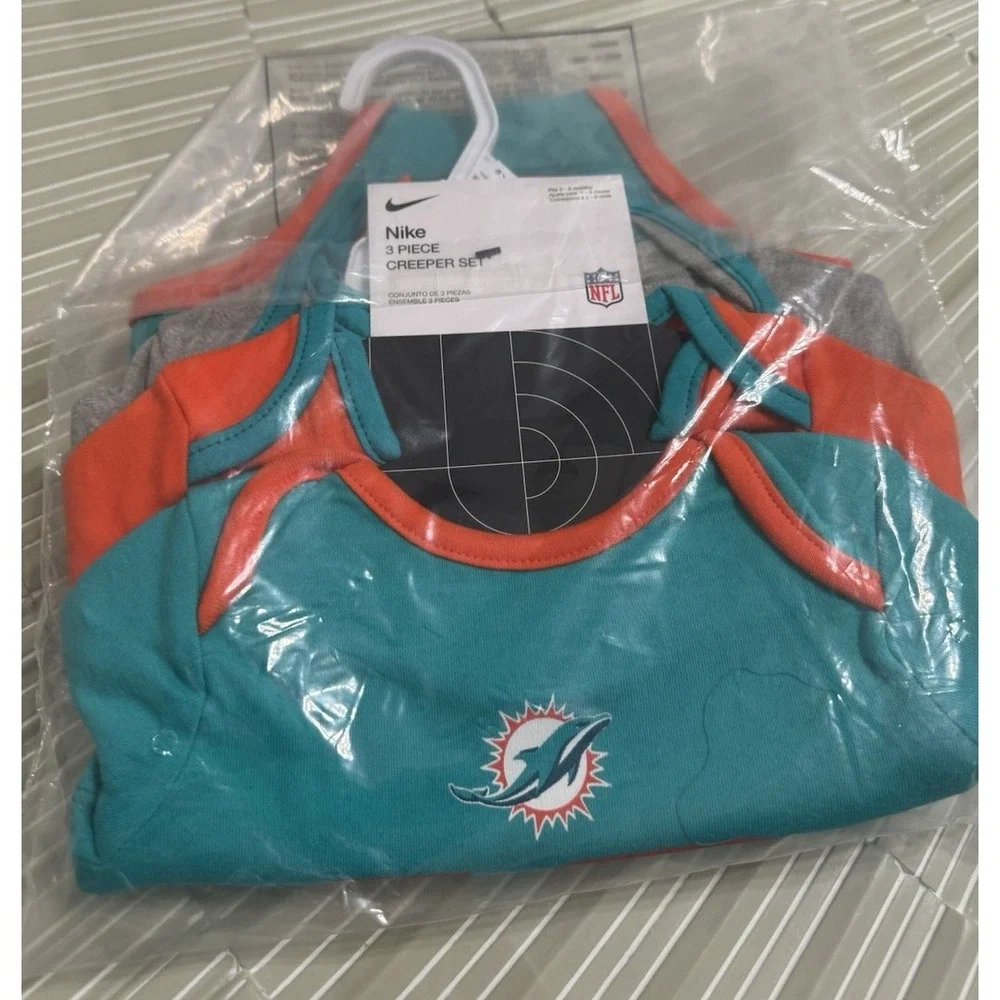 Nike Miami Dolphins Tyreek Hill #10 3-Piece Creeper Set 3-6 Months NWT